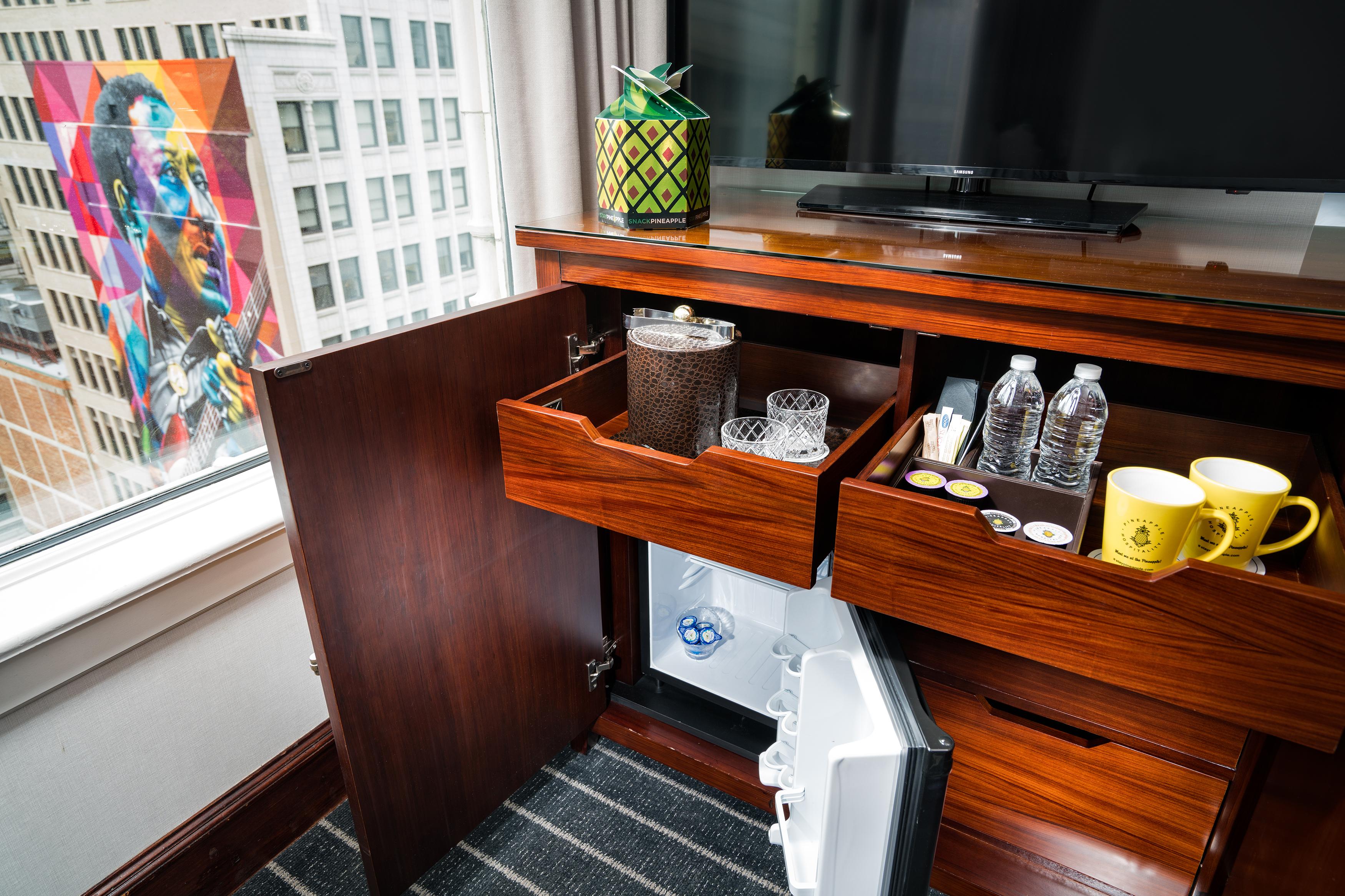 Staypineapple, An Iconic Hotel, The Loop Chicago Rum bild