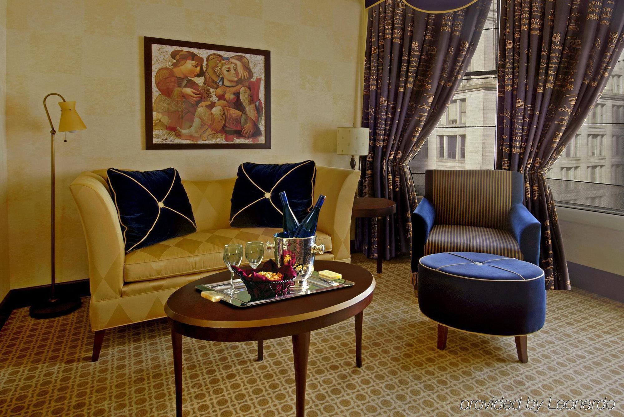 Staypineapple, An Iconic Hotel, The Loop Chicago Rum bild